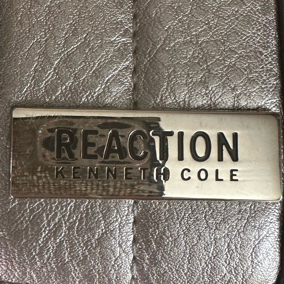 Kenneth Cole Purse - Picture 6 of 16